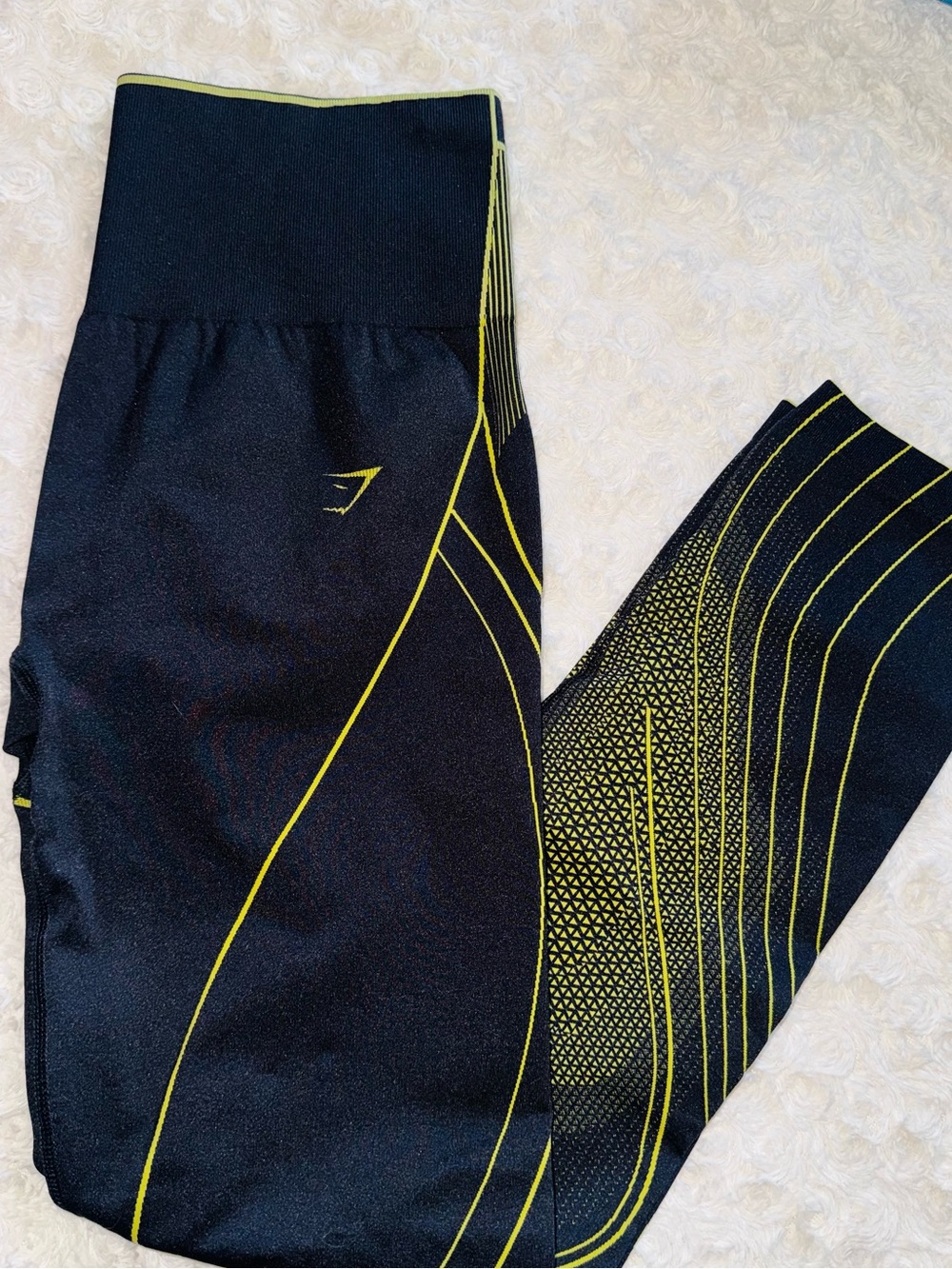 Gymshark Yellow & Black Leggings - Size L